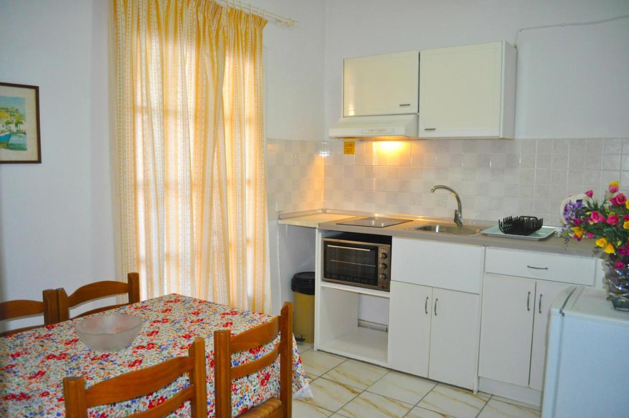 Holiday Apartments Maria With Pool - Agios Gordios Beach Exterior photo